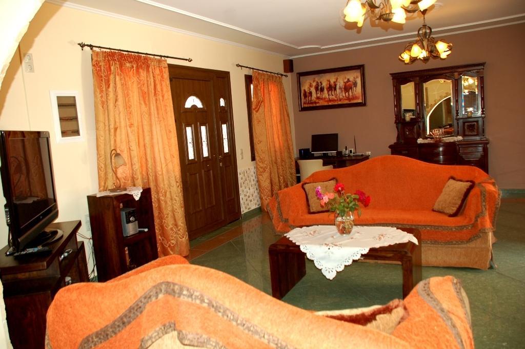 Paramonas Paramonas  Phòng bức ảnh